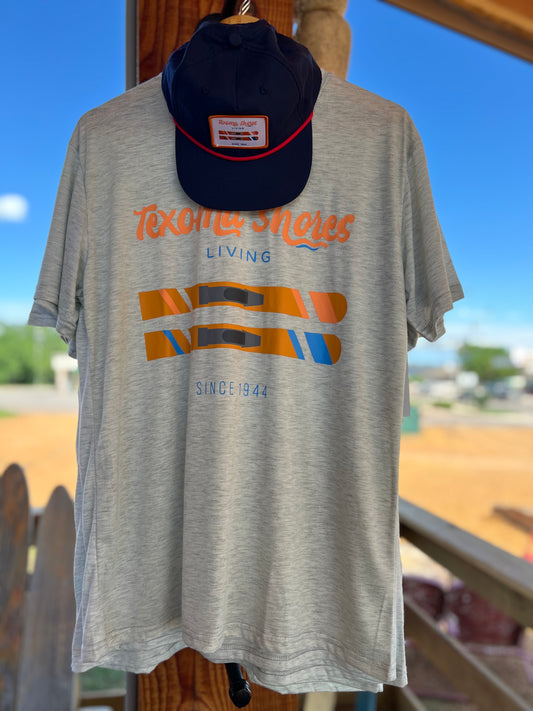 Deal of the week! Vintage ski tee and hat!